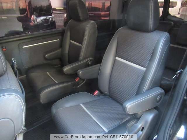 honda stepwagon 2015 CFJ1570010 image 2