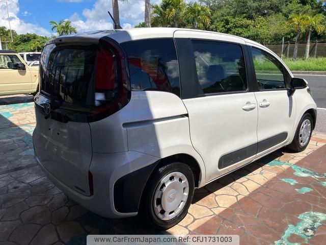 toyota sienta 2023 CFJ1731003 image 2