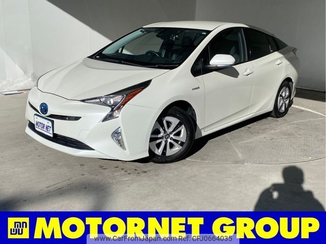 toyota prius 2017 -TOYOTA--Prius DAA-ZVW51--ZVW51-8037302---TOYOTA--Prius DAA-ZVW51--ZVW51-8037302- image 1