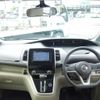 nissan serena 2017 CFJ1702449 image 10