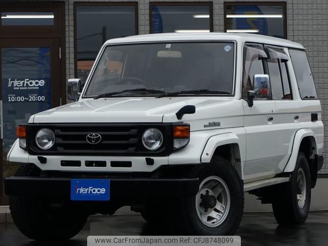 toyota landcruiser-70 1998 quick_quick_HZJ77HV_HZJ77-0010378 image 1