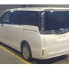 toyota voxy 2015 quick_quick_DAA-ZWR80G_0156621 image 2