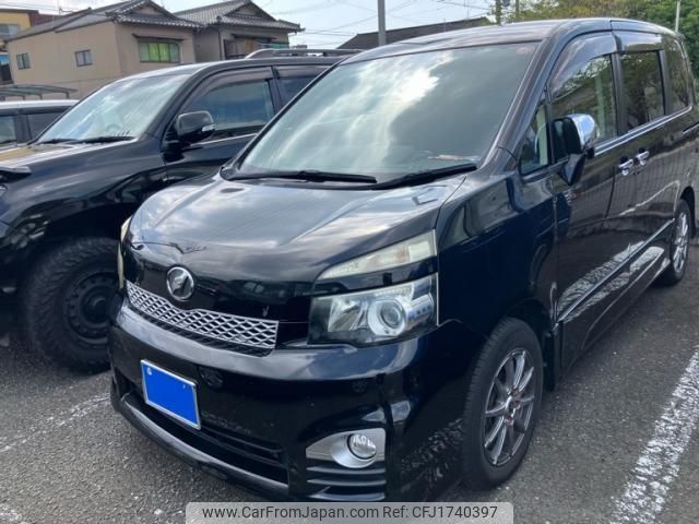 toyota voxy 2011 CFJ1740397 image 1