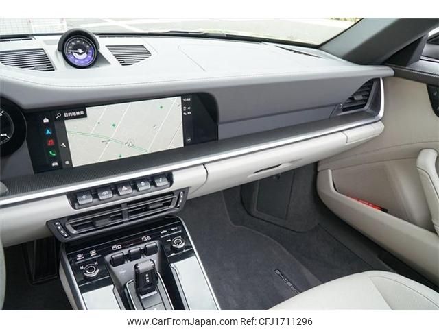 porsche 911 2023 CFJ1711296 image 2