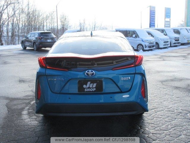 toyota prius-phv 2017 -TOYOTA--Prius PHV ZVW52--3016699---TOYOTA--Prius PHV ZVW52--3016699- image 2