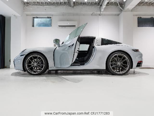 porsche 911 2023 CFJ1771283 image 2