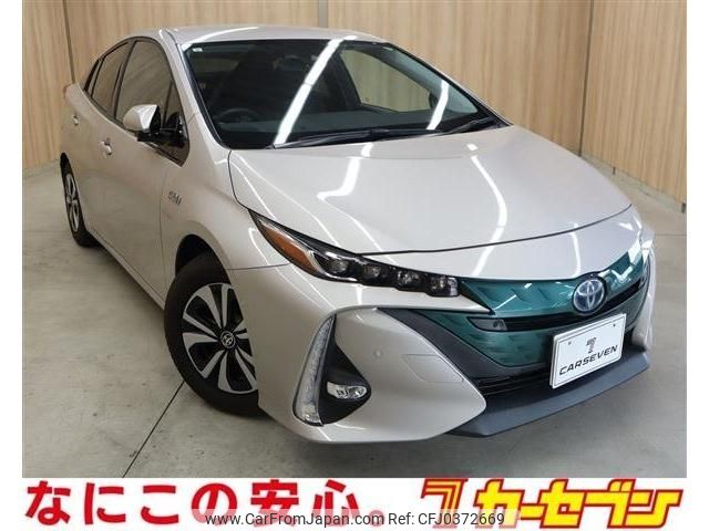 toyota prius-phv 2017 -TOYOTA--Prius PHV DLA-ZVW52--ZVW52-3022807---TOYOTA--Prius PHV DLA-ZVW52--ZVW52-3022807- image 1