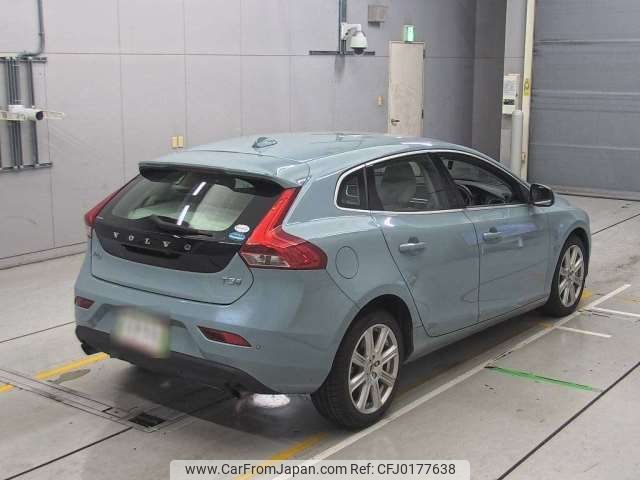 volvo v40 2017 -VOLVO--Volvo V40 DBA-MB4154T--YV1MV2920J2448295---VOLVO--Volvo V40 DBA-MB4154T--YV1MV2920J2448295- image 2