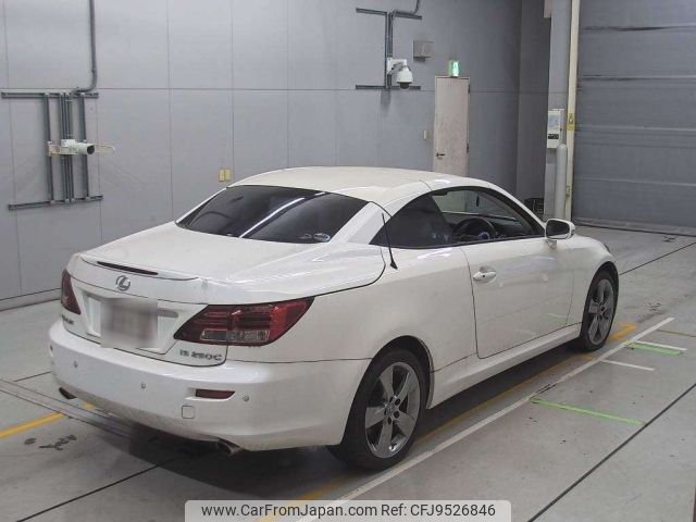 lexus is 2012 CFJ9526846 image 2