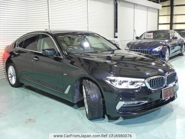 bmw 5-series 2018 quick_quick_JC20_WBAJC32060WA06294 image 2