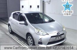 toyota aqua 2013 -TOYOTA--AQUA NHP10-6214256---TOYOTA--AQUA NHP10-6214256-