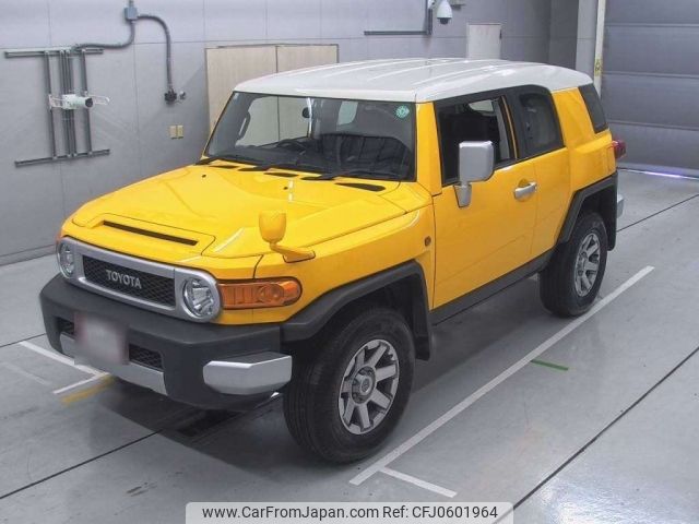 toyota fj-cruiser 2015 -TOYOTA--FJ Curiser GSJ15W-0129877---TOYOTA--FJ Curiser GSJ15W-0129877- image 1