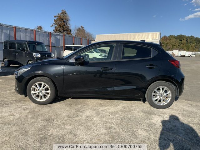 mazda demio 2016 NIKYO_XK66639 image 2