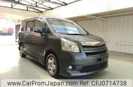 toyota noah 2009 ENHANCEAUTO_1_ea293967