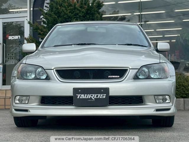 toyota altezza-gita 2001 CFJ1706364 image 2