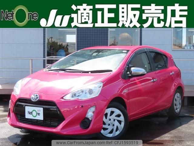 toyota aqua 2016 CFJ1593519 image 1