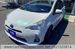 toyota aqua 2013 CFJ1520814