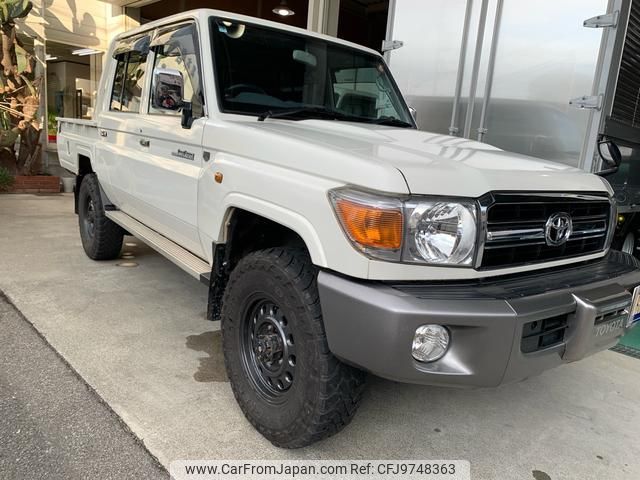 toyota landcruiser-70 2014 GOO_NET_EXCHANGE_0700164A30231227W003 image 1