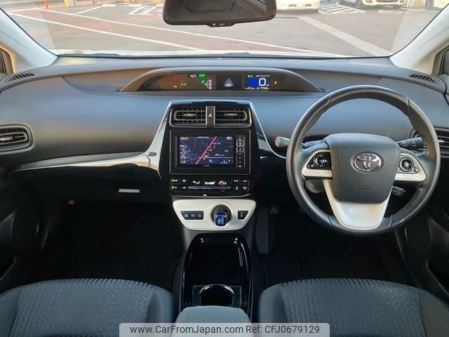 toyota prius 2018 -TOYOTA--Prius DAA-ZVW55--ZVW55-8057466---TOYOTA--Prius DAA-ZVW55--ZVW55-8057466- image 2