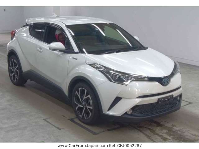 toyota c-hr 2017 -TOYOTA--C-HR DAA-ZYX10--ZYX10-2067686---TOYOTA--C-HR DAA-ZYX10--ZYX10-2067686- image 1