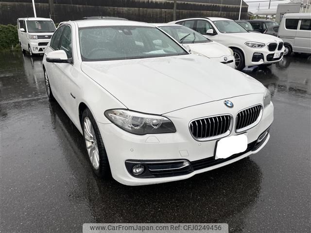 bmw 5-series 2015 -BMW--BMW 5 Series LDA-FW20--WBA5C32020D912310---BMW--BMW 5 Series LDA-FW20--WBA5C32020D912310- image 1