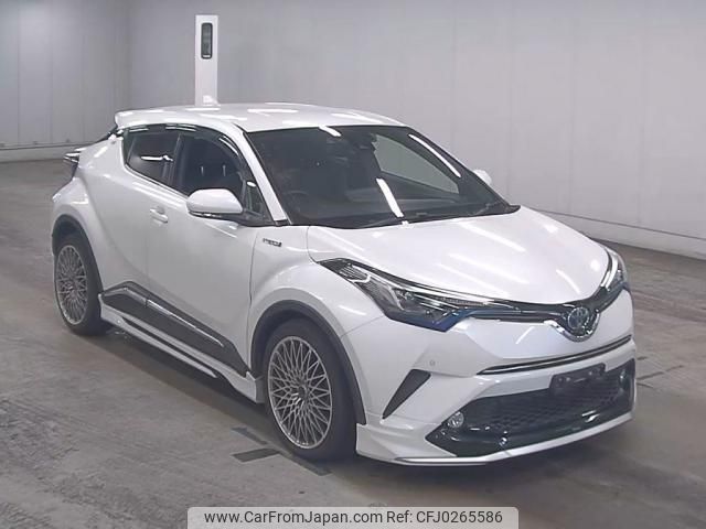 toyota c-hr 2017 quick_quick_DAA-ZYX10_ZYX10-2036768 image 1