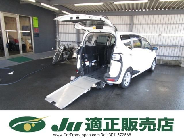 toyota sienta 2017 CFJ1572568 image 1
