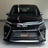 toyota voxy 2018 222 image 2