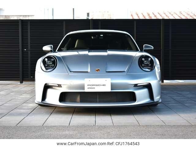 porsche 911 2022 CFJ1764543 image 2