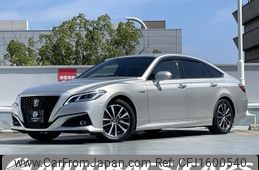 toyota crown 2019 CFJ1600540