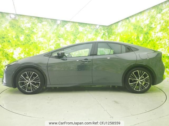 toyota prius 2023 quick_quick_6AA-MXWH60_MXWH60-4052058 image 2