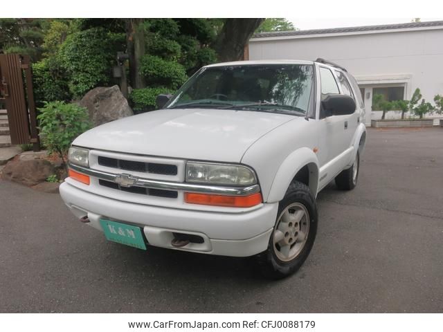 chevrolet blazer 2002 GOO_JP_700057065530240615001 image 1