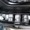 toyota voxy 2017 quick_quick_DBA-ZRR80G_ZRR80G-0382800 image 10