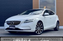 volvo v40 2016 CFJ1795521
