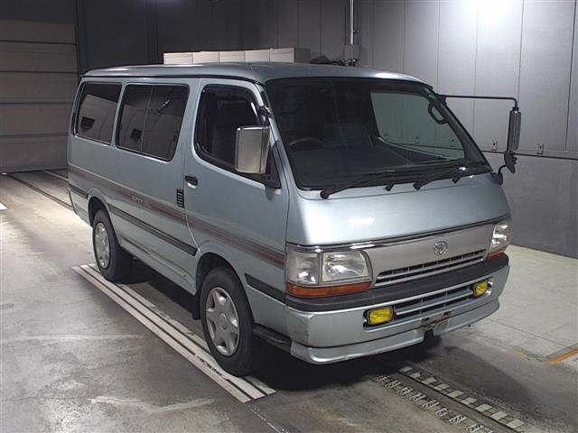 car_67db3de0-a339-41b2-950a-