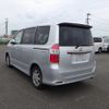 toyota noah 2007 NIKYO_JW98420 image 1