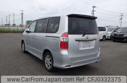 toyota noah 2007 NIKYO_JW98420