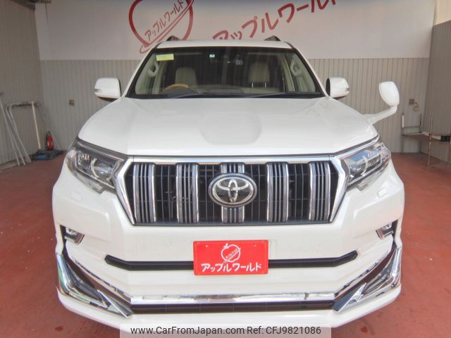 toyota land-cruiser-prado 2019 24430802 image 2