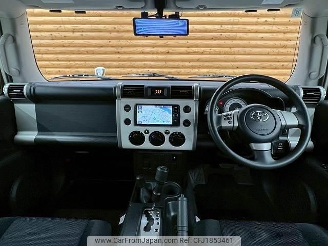 toyota fj-cruiser 2017 CFJ1853461 image 2