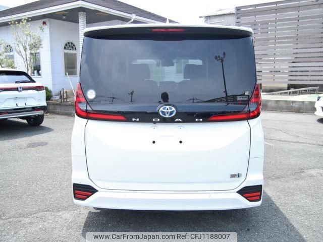 toyota noah 2023 quick_quick_6AA-ZWR90W_ZWR90-0086479 image 2