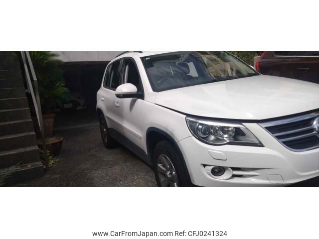 volkswagen tiguan 2008 -VOLKSWAGEN--VW Tiguan ABA-5NCAW--WVGZZZ5NZ9W015211---VOLKSWAGEN--VW Tiguan ABA-5NCAW--WVGZZZ5NZ9W015211- image 1