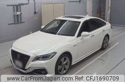 toyota crown 2018 CFJ1690709