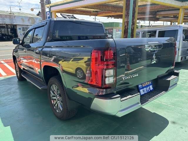 mitsubishi triton 2024 CFJ1512126 image 2