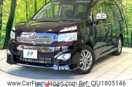 toyota voxy 2012 CFJ1805146