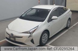 toyota prius 2018 -TOYOTA--Prius DAA-ZVW50--ZVW50-6119098---TOYOTA--Prius DAA-ZVW50--ZVW50-6119098-