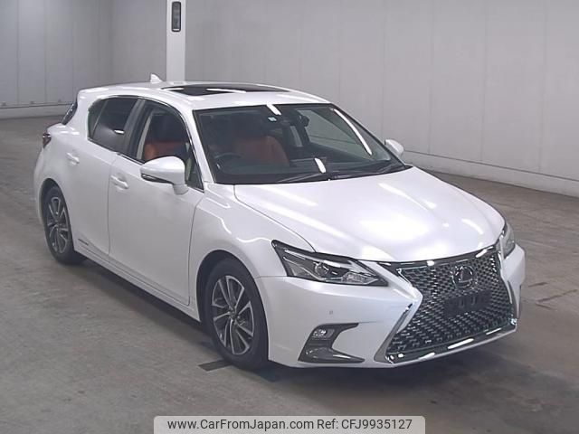 lexus ct 2018 quick_quick_DAA-ZWA10_ZWA10-2326194 image 1