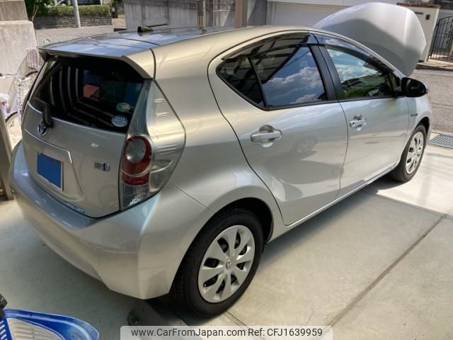toyota aqua 2014 CFJ1639959 image 2