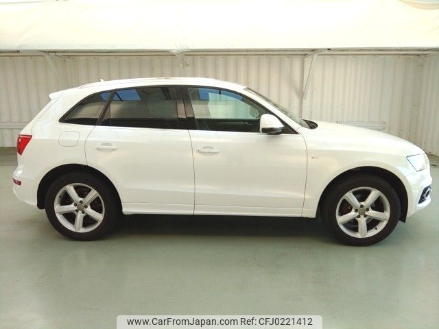 audi q5 2009 ENHANCEAUTO_1_ea288210 image 2