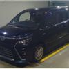 toyota voxy 2017 quick_quick_DAA-ZWR80W_0268139 image 4