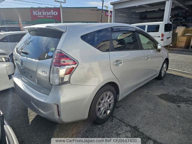 toyota prius-α 2018 quick_quick_DAA-ZVW41W_0070970 image 2